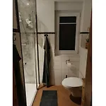 In With Swimming Pool * 于克里茨